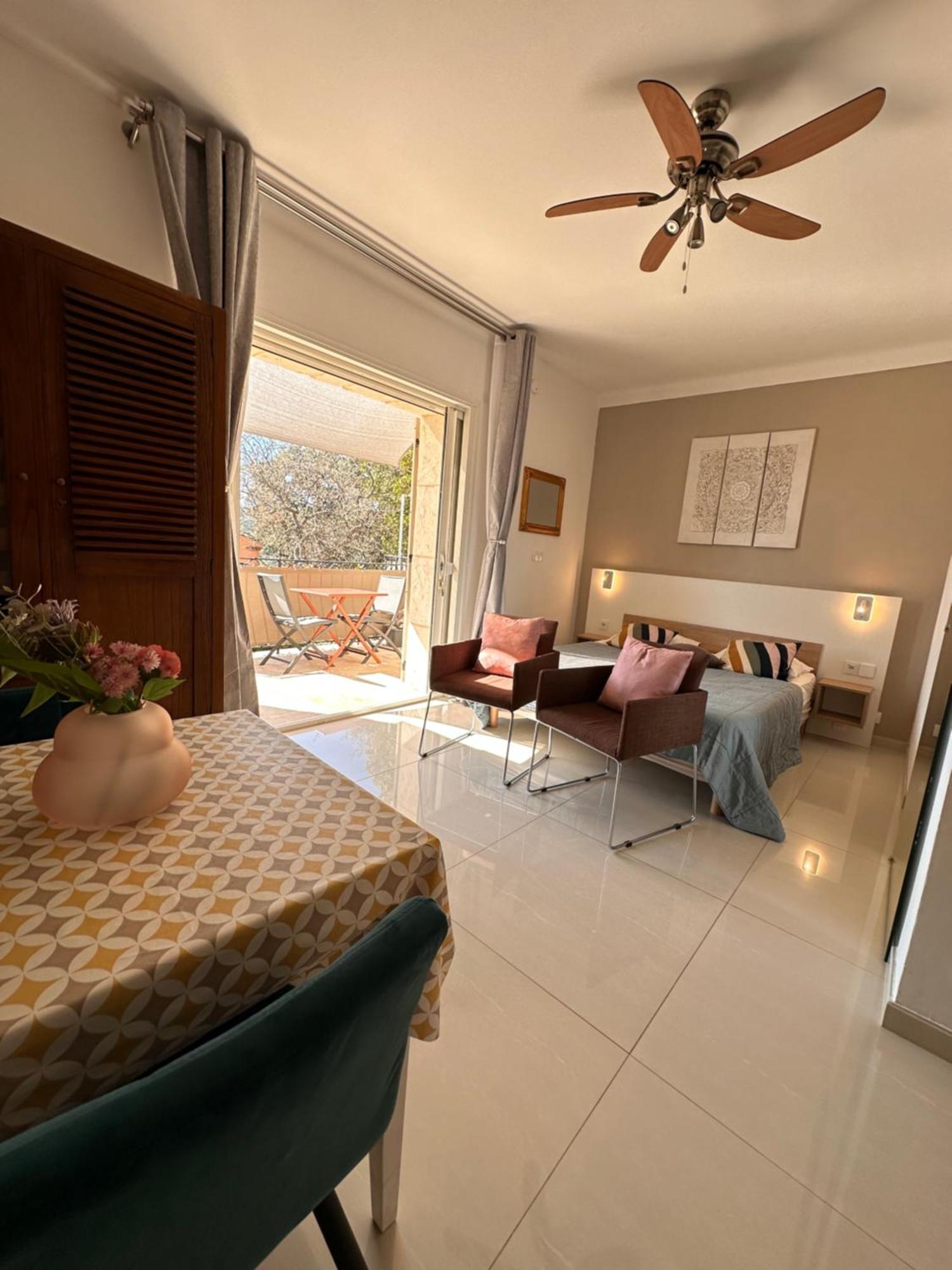 Villa Grand Baie Saint-Raphael  Ngoại thất bức ảnh
